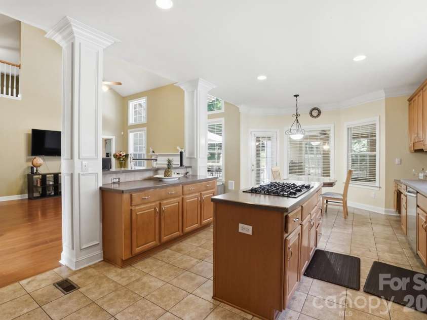 8108 Morehouse Drive, Waxhaw, NC 28173.  MLS# CAR4365988, YatesRealty ID 50108. 