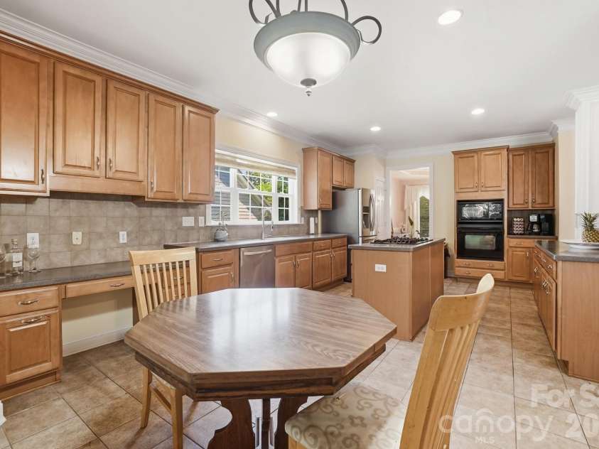 8108 Morehouse Drive, Waxhaw, NC 28173.  MLS# CAR4365988, YatesRealty ID 50108. 