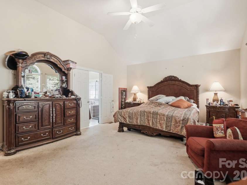 8108 Morehouse Drive, Waxhaw, NC 28173.  MLS# CAR4365988, YatesRealty ID 50108. 
