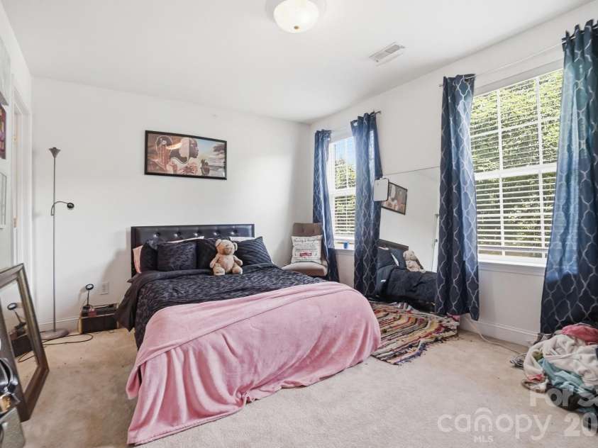8108 Morehouse Drive, Waxhaw, NC 28173.  MLS# CAR4365988, YatesRealty ID 50108. 