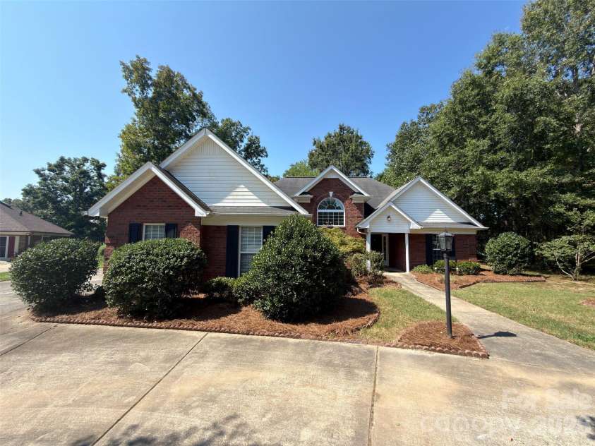 4305 Atkinson Way, Monroe, NC 28110.  MLS# CAR4423687, YatesRealty ID 50109. 