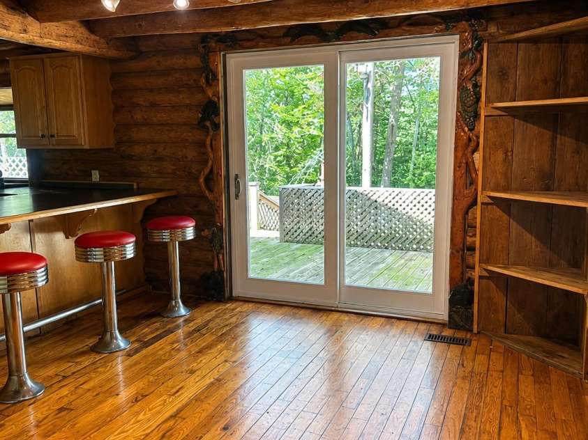 51 Sleepy Forest Drive, Leicester, NC 28748.  MLS# CAR4412266, YatesRealty ID 50110. 