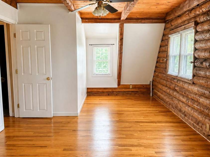 51 Sleepy Forest Drive, Leicester, NC 28748.  MLS# CAR4412266, YatesRealty ID 50110. 