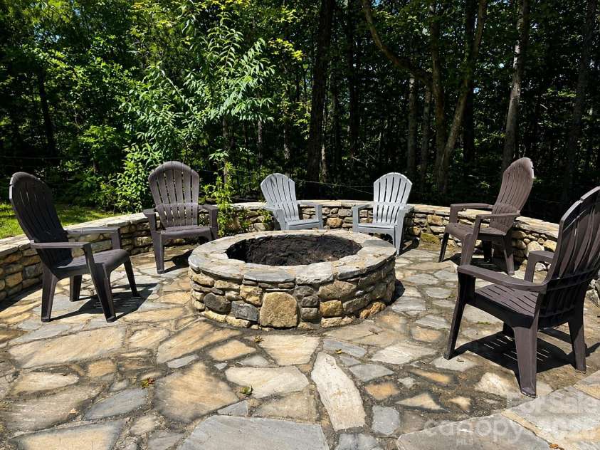 51 Sleepy Forest Drive, Leicester, NC 28748.  MLS# CAR4412266, YatesRealty ID 50110. 