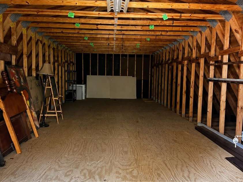 51 Sleepy Forest Drive, Leicester, NC 28748.  MLS# CAR4412266, YatesRealty ID 50110. 