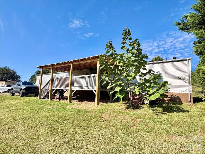 115 Mt. Wesley Church Road, Hiddenite, NC 28636.  MLS# CAR4423277, YatesRealty ID 50114. 