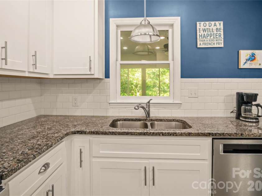 1137 Mountain Laurel Drive, Columbus, NC 28722.  MLS# CAR4423515, YatesRealty ID 50115. 