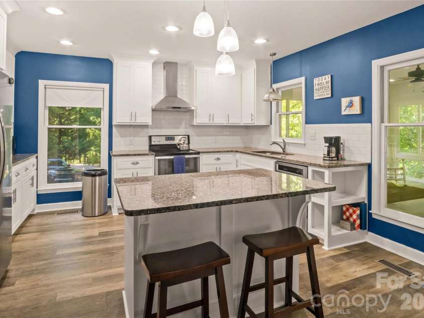 1137 Mountain Laurel Drive, Columbus, NC 28722.  MLS# CAR4423515, YatesRealty ID 50115. 