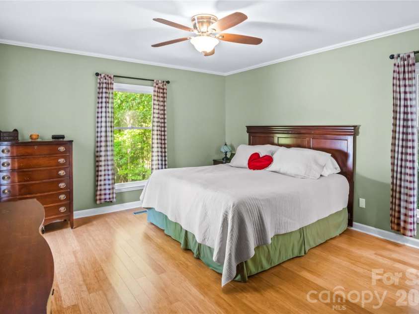 1137 Mountain Laurel Drive, Columbus, NC 28722.  MLS# CAR4423515, YatesRealty ID 50115. 