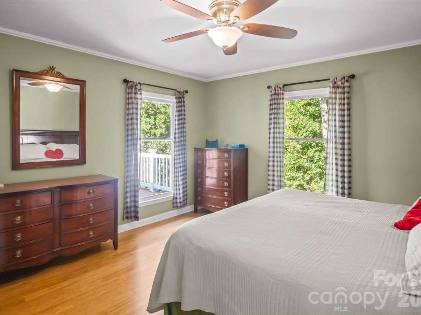 1137 Mountain Laurel Drive, Columbus, NC 28722.  MLS# CAR4423515, YatesRealty ID 50115. 