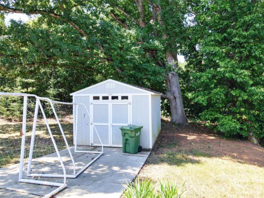 113 Meadow Stream Drive, Mount Holly, NC 28120.  MLS# CAR4423251, YatesRealty ID 50118. 