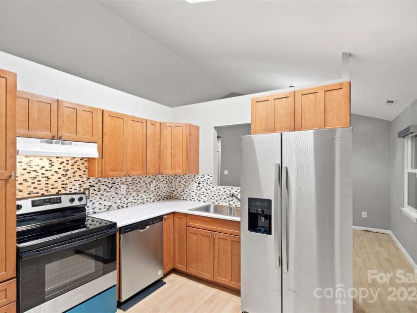 2306 Morningside Drive, Lancaster, SC 29720.  MLS# CAR4201758, YatesRealty ID 5012. 