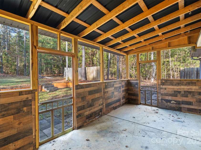 2306 Morningside Drive, Lancaster, SC 29720.  MLS# CAR4201758, YatesRealty ID 5012. 