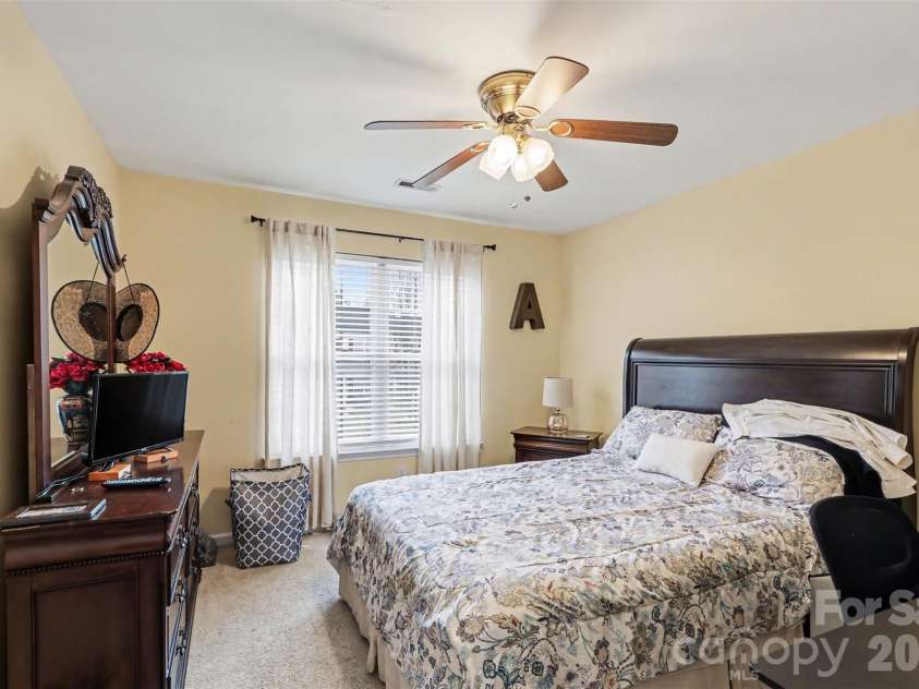 741 Wilderness Trail Drive, Charlotte, NC 28214.  MLS# CAR4354037, YatesRealty ID 50122. 