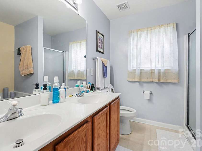 741 Wilderness Trail Drive, Charlotte, NC 28214.  MLS# CAR4354037, YatesRealty ID 50122. 