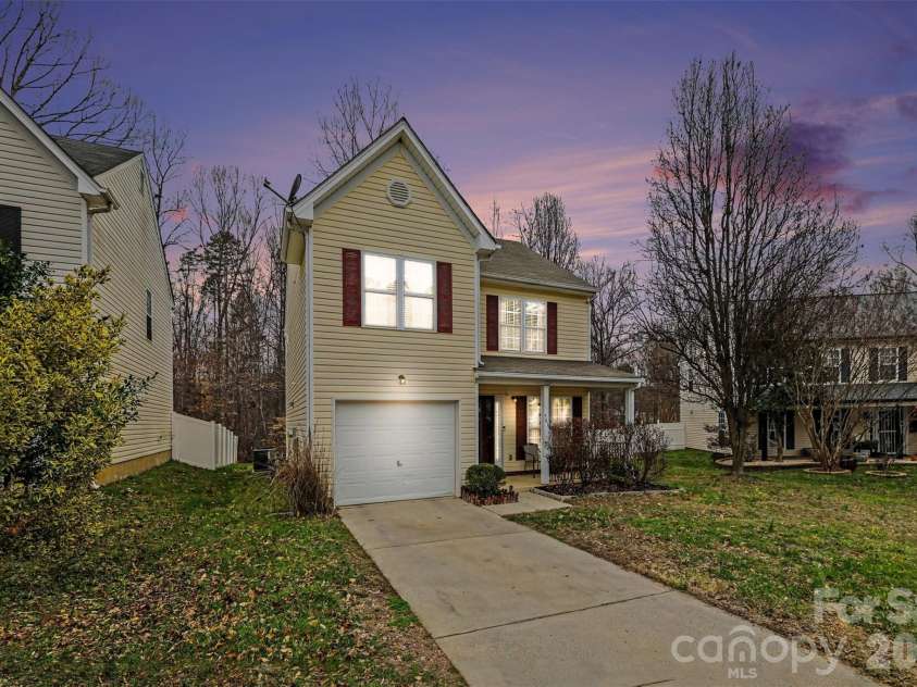 741 Wilderness Trail Drive, Charlotte, NC 28214.  MLS# CAR4354037, YatesRealty ID 50122. 