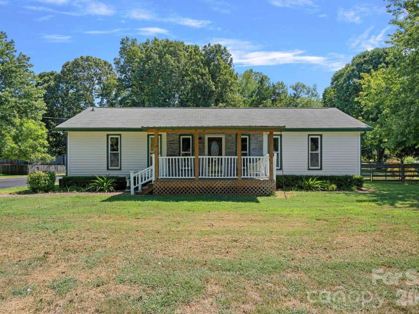 14700 August Lane, Charlotte, NC 28227.  MLS# CAR4423705, YatesRealty ID 50124. 