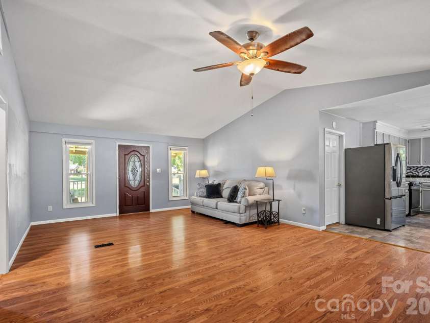 14700 August Lane, Charlotte, NC 28227.  MLS# CAR4423705, YatesRealty ID 50124. 