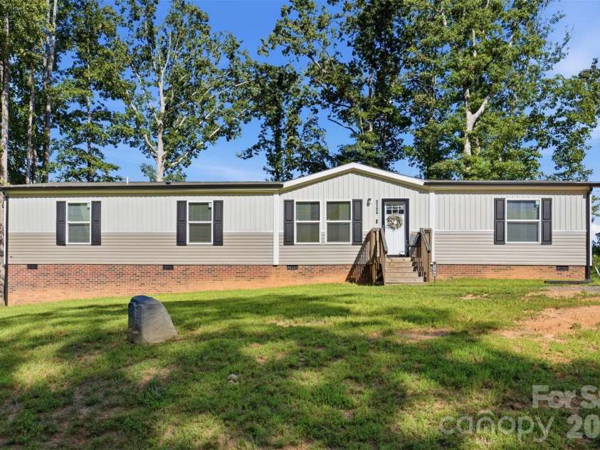 3194 Medicine Bow None, Claremont, NC 28610.  MLS# CAR4423072, YatesRealty ID 50126. 