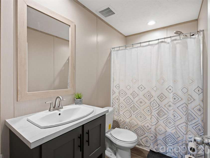 3194 Medicine Bow None, Claremont, NC 28610.  MLS# CAR4423072, YatesRealty ID 50126. 