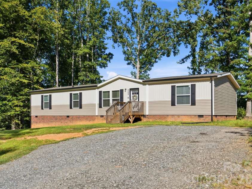 3194 Medicine Bow None, Claremont, NC 28610.  MLS# CAR4423072, YatesRealty ID 50126. 