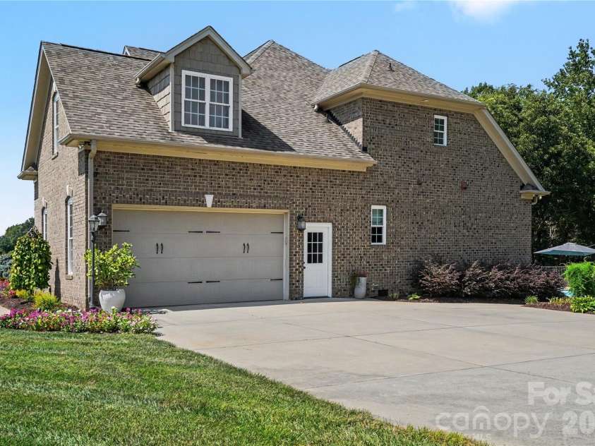 5805 Unionville Brief Road, Monroe, NC 28110.  MLS# CAR4423661, YatesRealty ID 50127. 