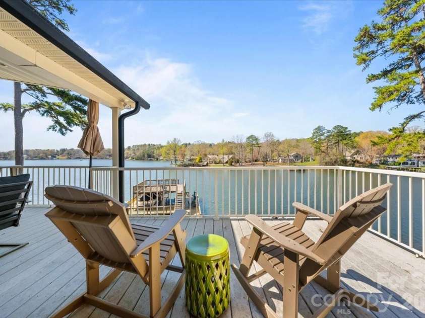 704 Shoreline Drive, New London, NC 28127.  MLS# CAR4361160, YatesRealty ID 50128. 