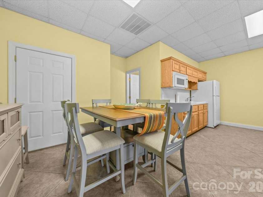 704 Shoreline Drive, New London, NC 28127.  MLS# CAR4361160, YatesRealty ID 50128. 