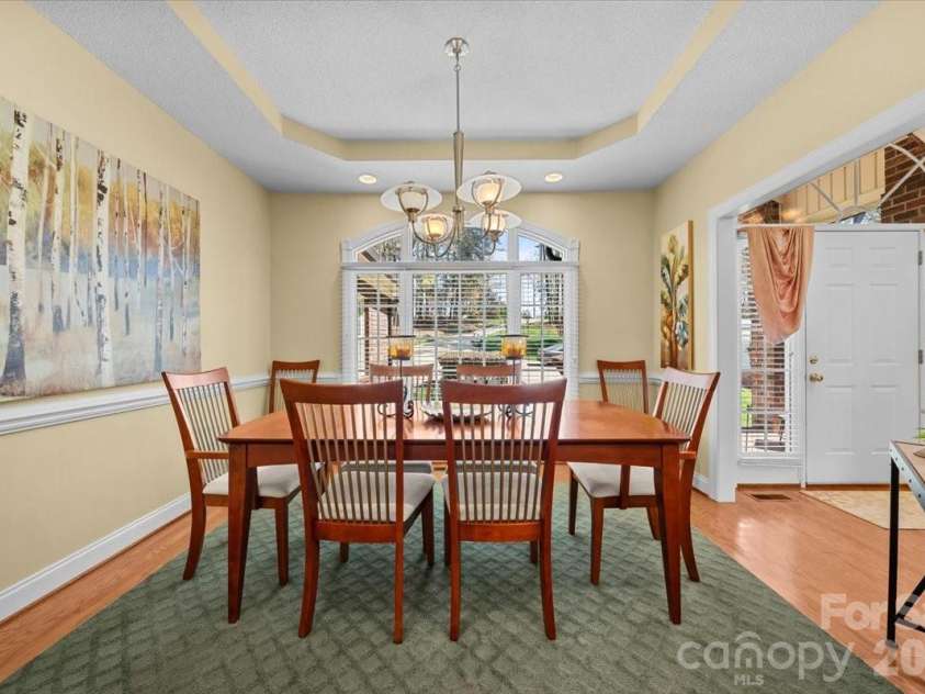 704 Shoreline Drive, New London, NC 28127.  MLS# CAR4361160, YatesRealty ID 50128. Dining room