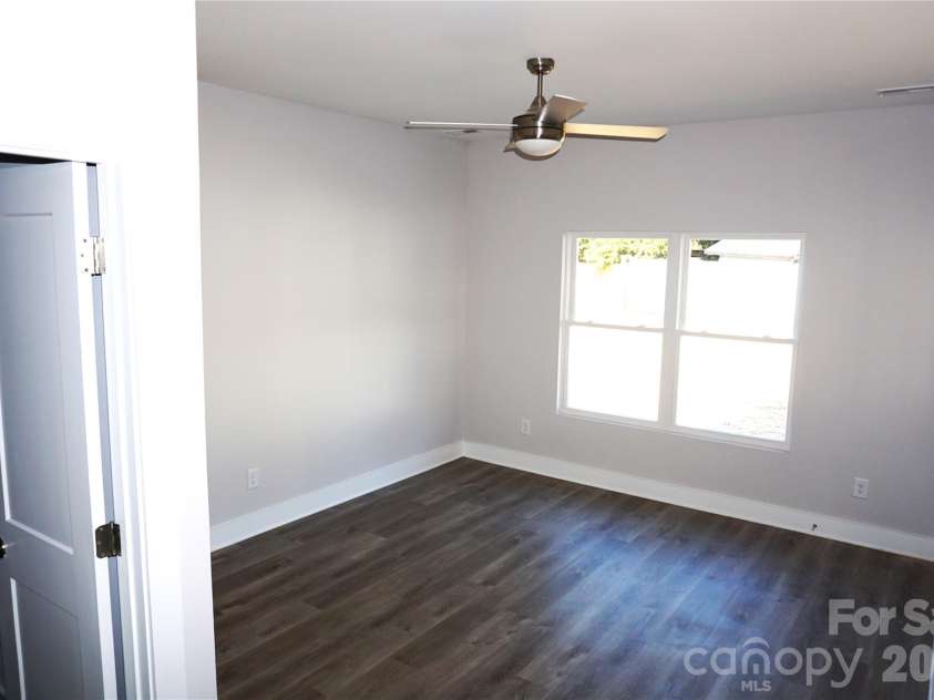 1022 C Street, Kannapolis, NC 28081.  MLS# CAR4343923, YatesRealty ID 5013. 