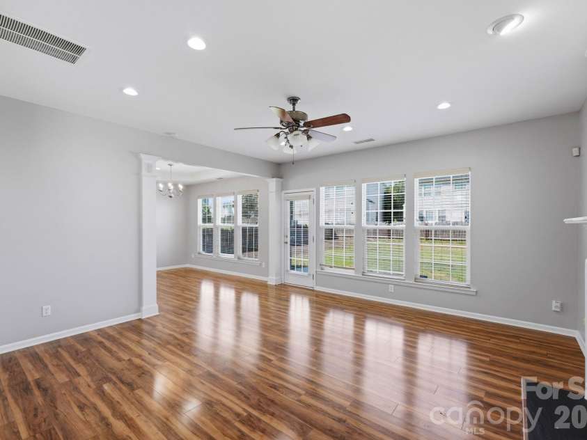 11239 Cypress View Drive, Charlotte, NC 28262.  MLS# CAR4421352, YatesRealty ID 50130. 