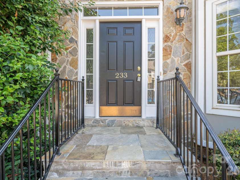 233 Southgate Lane, Mount Holly, NC 28120.  MLS# CAR4422759, YatesRealty ID 50133. 