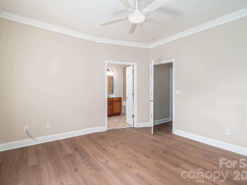 233 Southgate Lane, Mount Holly, NC 28120.  MLS# CAR4422759, YatesRealty ID 50133. 