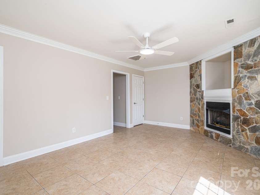 233 Southgate Lane, Mount Holly, NC 28120.  MLS# CAR4422759, YatesRealty ID 50133. 