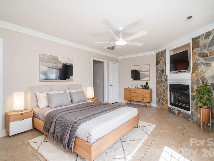 233 Southgate Lane, Mount Holly, NC 28120.  MLS# CAR4422759, YatesRealty ID 50133. 