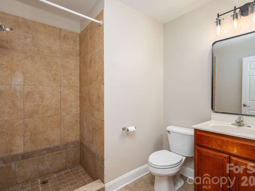 233 Southgate Lane, Mount Holly, NC 28120.  MLS# CAR4422759, YatesRealty ID 50133. 