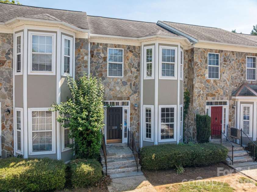 233 Southgate Lane, Mount Holly, NC 28120.  MLS# CAR4422759, YatesRealty ID 50133. 