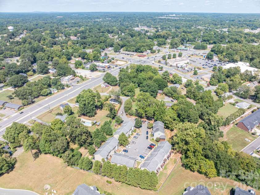 233 Southgate Lane, Mount Holly, NC 28120.  MLS# CAR4422759, YatesRealty ID 50133. 