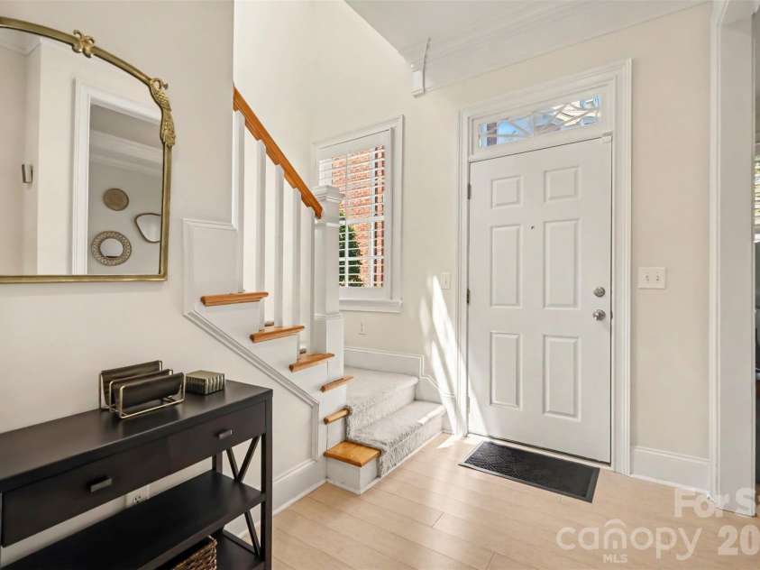 8354 Indigo Row, Charlotte, NC 28277.  MLS# CAR4417457, YatesRealty ID 50135. Front foyer
