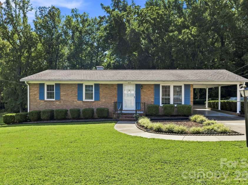 628 Sedgefield Street, Concord, NC 28025.  MLS# CAR4423342, YatesRealty ID 50136. 