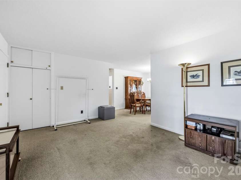 628 Sedgefield Street, Concord, NC 28025.  MLS# CAR4423342, YatesRealty ID 50136. 