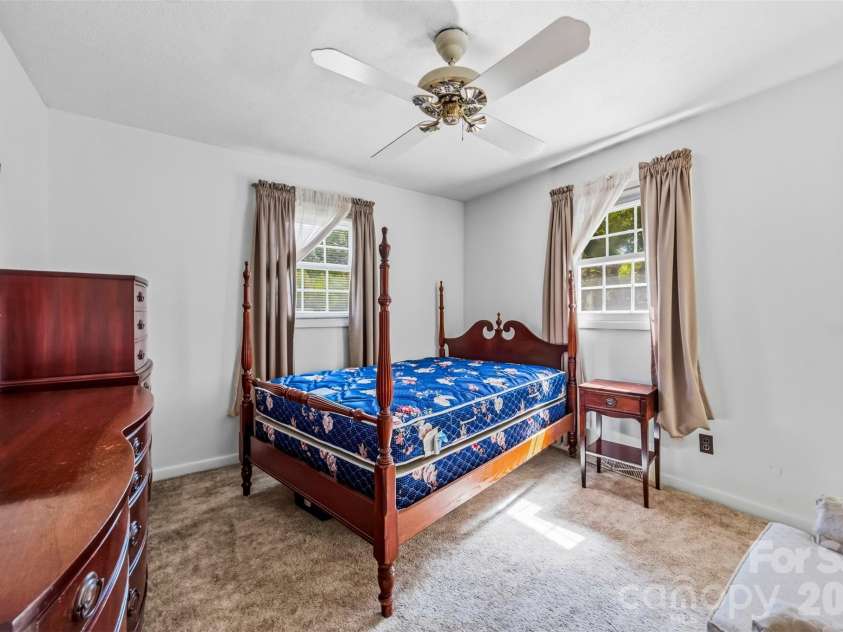 628 Sedgefield Street, Concord, NC 28025.  MLS# CAR4423342, YatesRealty ID 50136. 