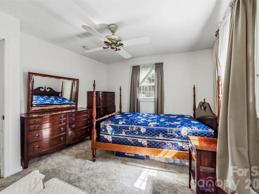 628 Sedgefield Street, Concord, NC 28025.  MLS# CAR4423342, YatesRealty ID 50136. 
