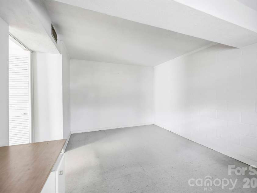 628 Sedgefield Street, Concord, NC 28025.  MLS# CAR4423342, YatesRealty ID 50136. 