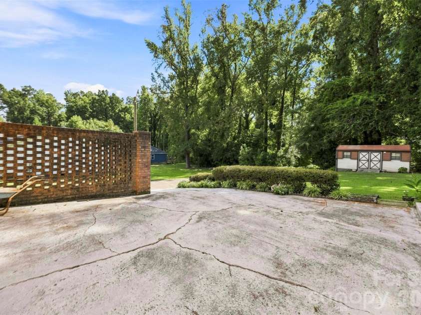 628 Sedgefield Street, Concord, NC 28025.  MLS# CAR4423342, YatesRealty ID 50136. 