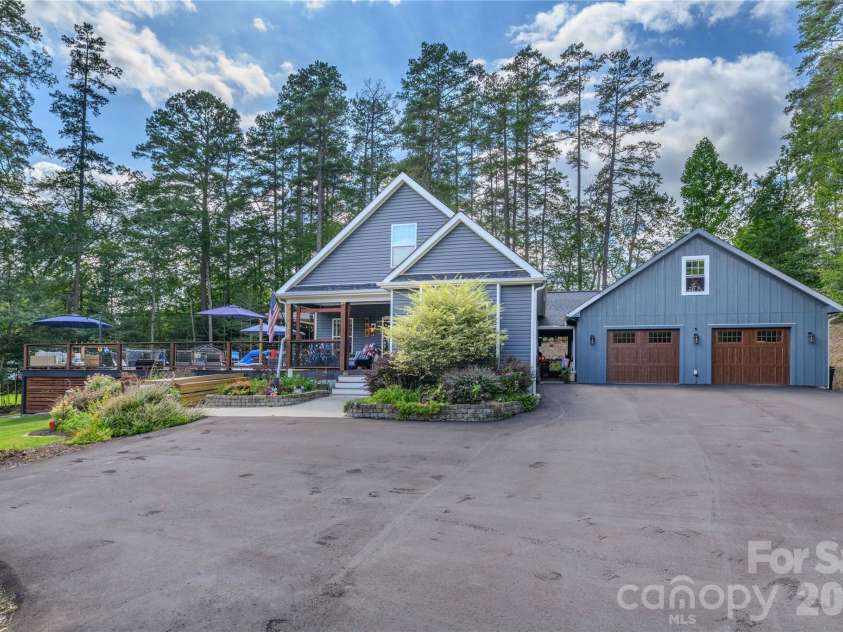 212 Sunset Ridge Drive, Etowah, NC 28729.  MLS# CAR4423280, YatesRealty ID 50137. 