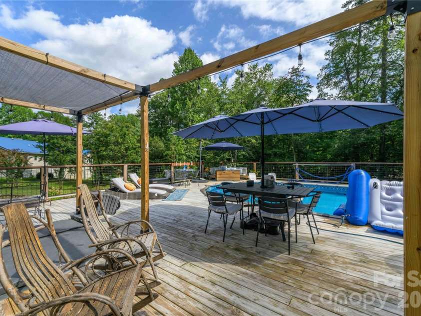 212 Sunset Ridge Drive, Etowah, NC 28729.  MLS# CAR4423280, YatesRealty ID 50137. 