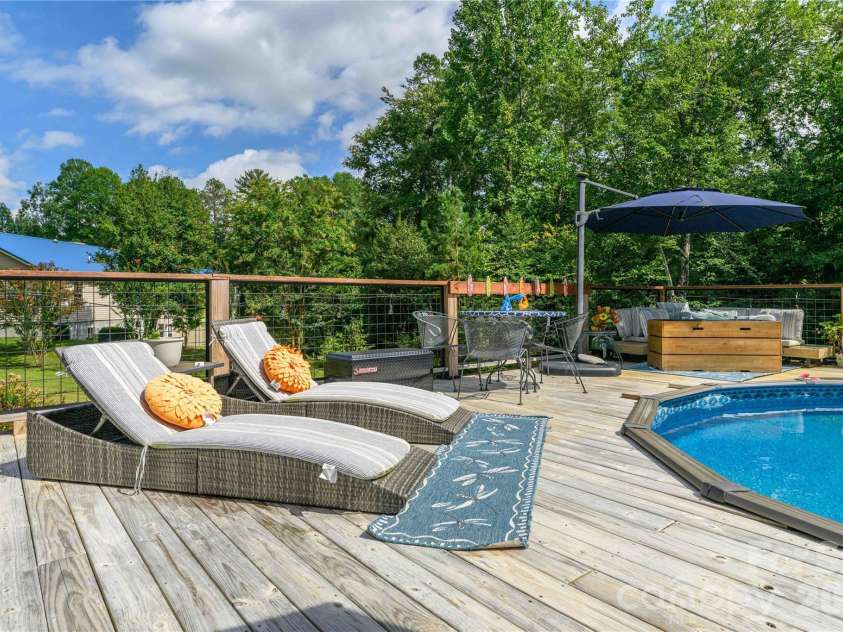 212 Sunset Ridge Drive, Etowah, NC 28729.  MLS# CAR4423280, YatesRealty ID 50137. 