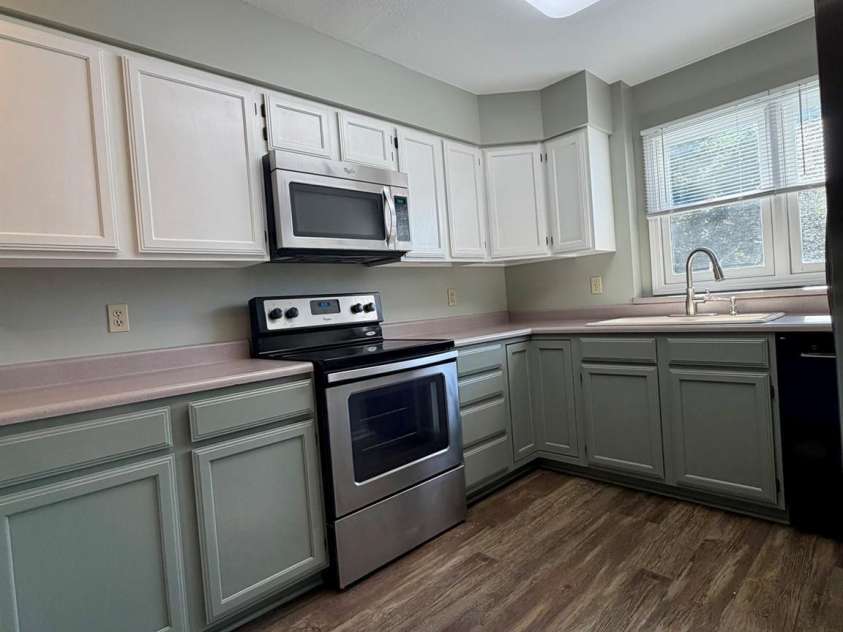 22 Willow Tree Run, Asheville, NC 28803.  MLS# CAR4423602, YatesRealty ID 50138. 