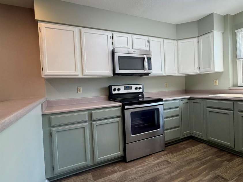 22 Willow Tree Run, Asheville, NC 28803.  MLS# CAR4423602, YatesRealty ID 50138. 